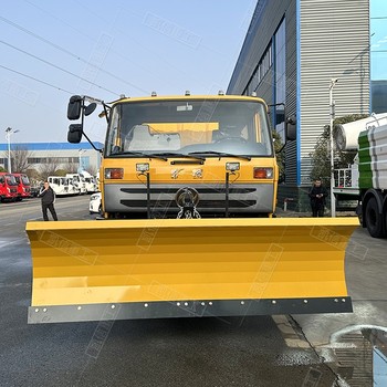 清雪機械廠家東風(fēng)天錦除雪車
