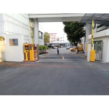 天河自動(dòng)道閘門廠家，天河直桿道閘，廣告柵欄道閘升降桿起落欄桿