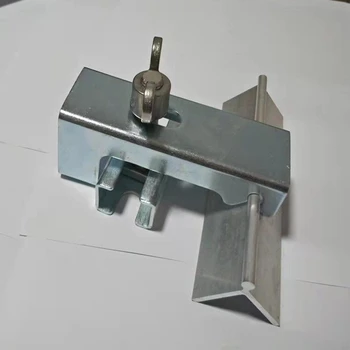 導(dǎo)料槽夾持器角鋁，礦冶電廠夾持器，裙板配套夾持器碳鋼夾持器