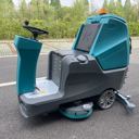 凱叻KL900駕駛式洗地機(jī)