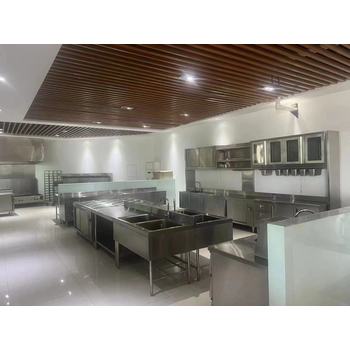 常州老馮酒店酒樓工廠食堂商用廚房設(shè)備生產(chǎn)廠家加工定做廚具?