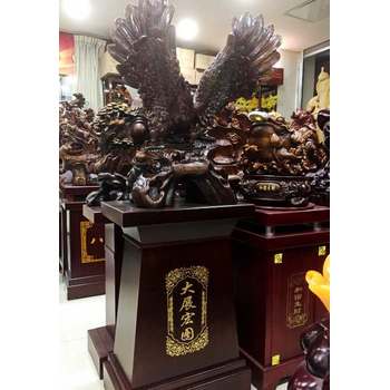 西安一飛沖天開業(yè)鷹擺件送禮門廳前臺擺飾工藝品