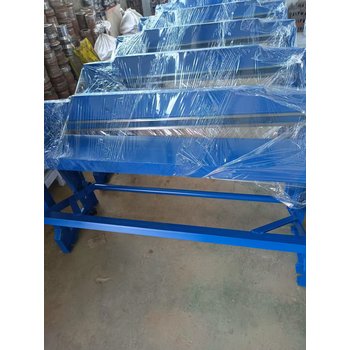 彩鋼設(shè)備配件腳踏剪板機(jī)