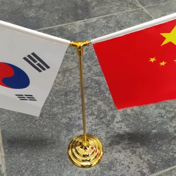 西安各種旗幟批發(fā)定制，陜西省旗幟批發(fā)，西安刀旗注水旗加工