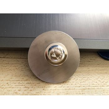 西安校牌開模校徽工牌別針扣佩飾加工