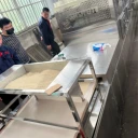 隧道式芝麻微波烘焙設(shè)備