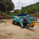 破碎錘裝巖機銑挖機扒渣機輪式皮帶刮板扒渣機廠家