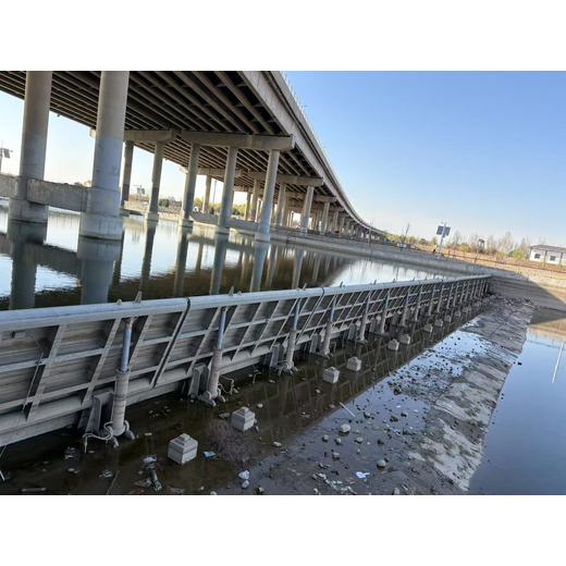 綏化河道25m*3米液壓升降壩旋轉(zhuǎn)鋼壩閘景觀鋼壩