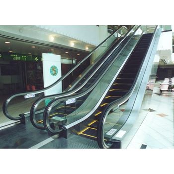 成都電梯回收各種電梯回收?qǐng)?bào)廢電梯回收廢舊設(shè)備回收