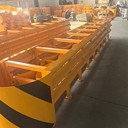 高速公路防撞墊護(hù)欄可導(dǎo)向防撞緩沖墊隧道分流減速防撞墊廠家