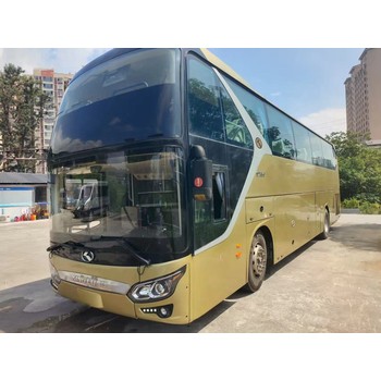 2016年5月上牌一層半39座國四金龍6119氣囊中門車