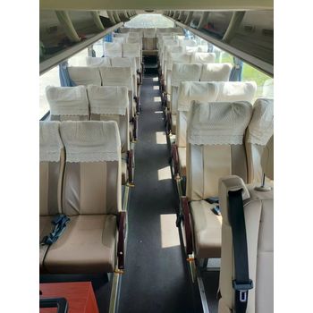 2016年5月上牌一層半39座國四金龍6119氣囊中門車