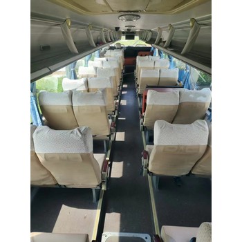 2016年5月上牌一層半39座國四金龍6119氣囊中門車