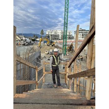河北石家莊長安區海外務工一年能掙多少錢