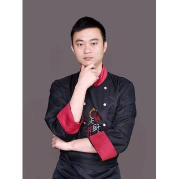 云南玉溪華寧海外勞務(wù)改善生活
