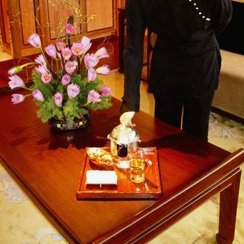 廣東湛江徐聞出國打工正規(guī)簽證韓國美容師