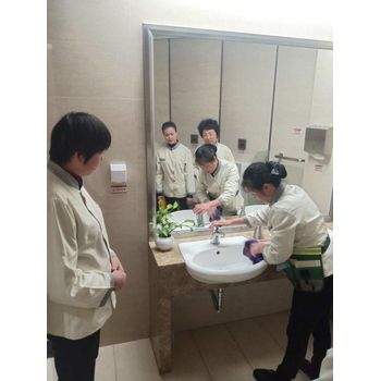 北京保潔石景山辦公樓保潔外包五棵松寫字樓日常保潔外包