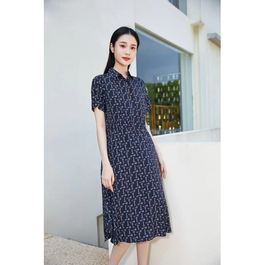 桑蠶絲連衣裙真我如絲品牌折扣女裝實體直播貨源供應鏈