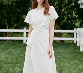 簡(jiǎn)約時(shí)尚女裝婭格國(guó)際夏漢派大碼折扣女裝尾貨壹手貨源