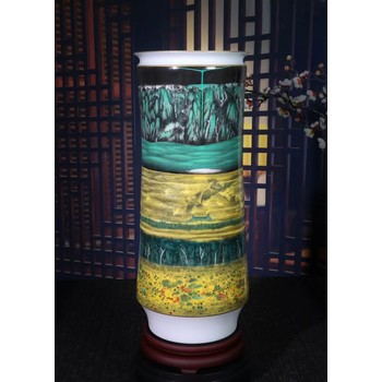 盧禹舜寧勤征天地人和祥瑞尊將整幅國畫(huà)巨作360°通景繪于瓷尊