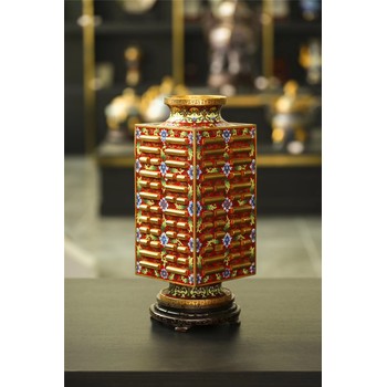 張同祿大師作品景泰藍(lán)《八卦琮式瓶》