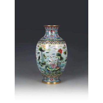 張同祿《合美萬家》景泰藍(lán)藏品材質(zhì)：掐絲琺瑯景泰藍(lán)