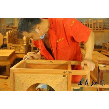 品質(zhì)可靠王義紅木大紅酸枝沙發(fā),緬甸花梨沙發(fā)