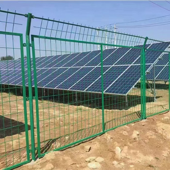 綠色邊框圍界護欄國道隔離防護柵欄機電城2棟凱美篩網(wǎng)經(jīng)銷