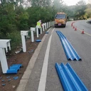 忻州鄉(xiāng)村公路雙波波形護欄道路防撞鍍鋅噴塑護欄廠家