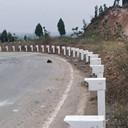 四川成都高速公路波形護(hù)欄板鄉(xiāng)村道路防撞欄桿波形護(hù)欄板