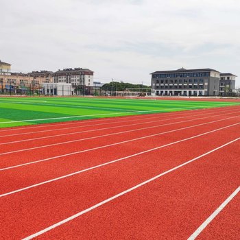 上饒塑膠跑道施工_新余籃球場施工_鷹潭足球場安裝工程