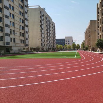 廣安塑膠跑道施工_內江籃球場施工_德陽足球場施工