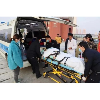 北京潤興救護車長途轉運120市區出院轉運護送患者回家