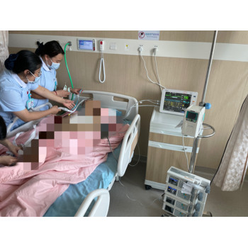 西安潤興救護車(chē)跨省護送租賃轉運患者服務(wù)無(wú)需預約