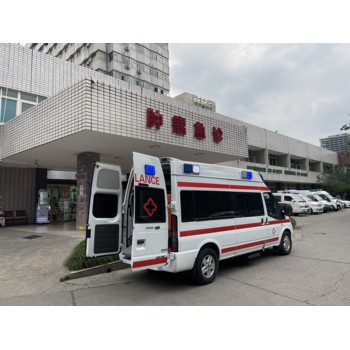 西安潤興私人救護車重癥病人轉運服務護送患者回家