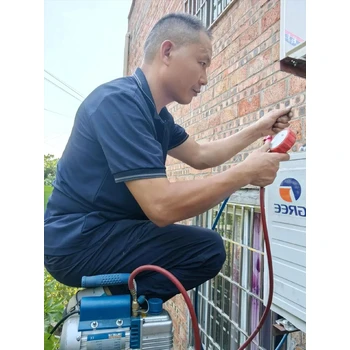 黃桷坪空調(diào)維修,九龍坡區(qū)黃桷坪附近空調(diào)上門維修師傅盡職盡責(zé)