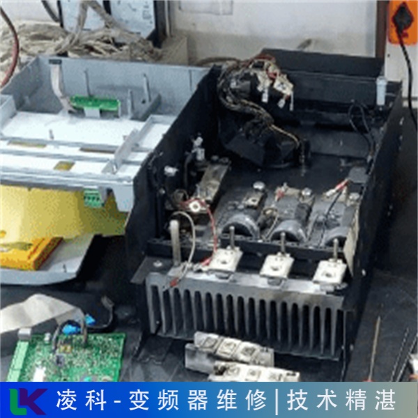 SHINKO變頻器過(guò)電壓維修報輸入缺相