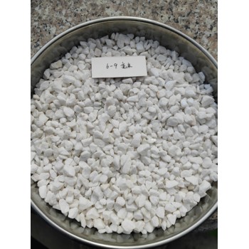 天然雪花白石子6毫米白色水磨石地坪骨料庭院鋪路白色碎石