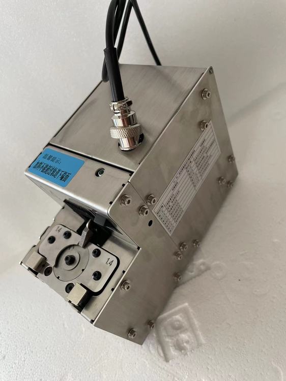 81568200-24.jpg@750w_750h_90Q