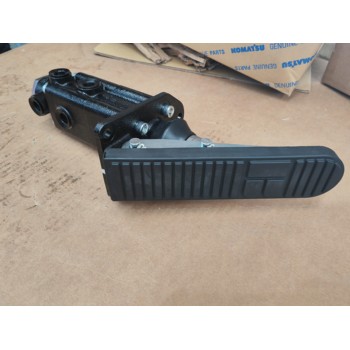 HD785-7自卸車腳踏閥561-43-86130