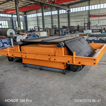 帶式電磁除鐵器強(qiáng)迫油循環(huán)電磁除鐵器物料中清除雜鐵