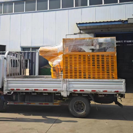 道路用吹風(fēng)機(jī)車載式吹風(fēng)裝置