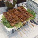 把燒烤店搬到家門口！御景餐飲自助燒烤上門服務(wù)，躺著吃大廚烤串