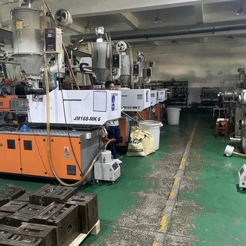 東莞莞城雙色注塑機回收，回收舊注塑機