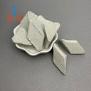 廠家供應(yīng)碳化硅斜三角研磨石拋磨塊菱形石