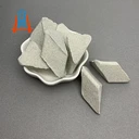 廠家供應(yīng)碳化硅斜三角研磨石拋磨塊菱形石