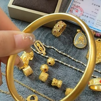 長(zhǎng)寧區(qū)虹橋黃金回收價(jià)格-上?；厥諆r(jià)格多少錢