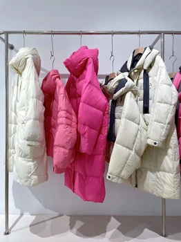 武漢盛依服飾精選沐珂25年冬季品牌羽絨服一手女裝批發(fā)貨源