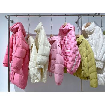 武漢盛依服飾精選哥芙妮25年冬季品牌羽絨服一手女裝批發貨源