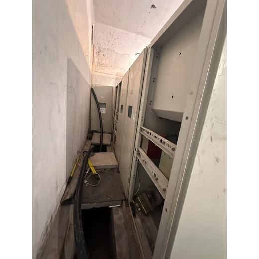 廣州荔灣二手靜音型發電機回收廢舊配電柜設備收購